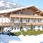 Gasthof Sportpension Christina By Piaunddirk Fügen