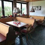 Sportpension Christina By Piaunddirk Guest house