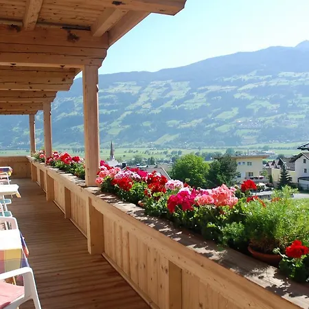 Sportpension Christina By Piaunddirk Fügen