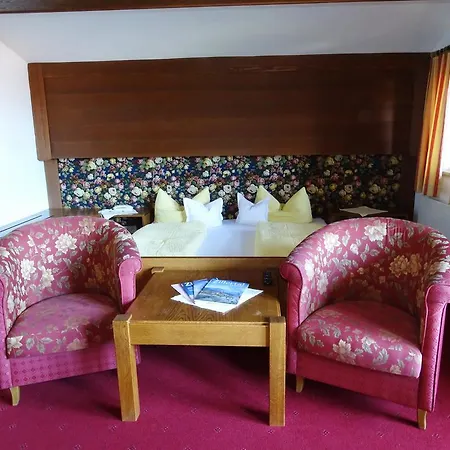 Sportpension Christina By Piaunddirk Фюген