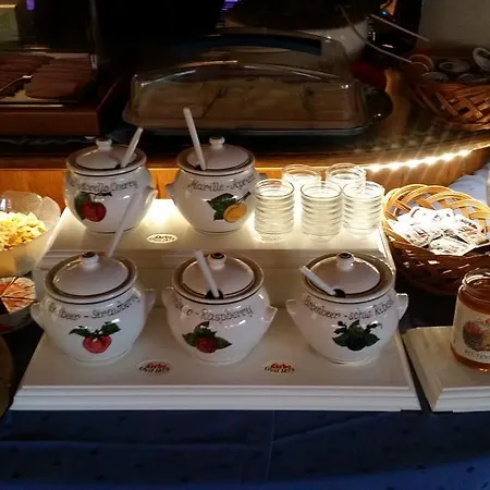 Sportpension Christina By Piaunddirk Гостевой дом Фюген