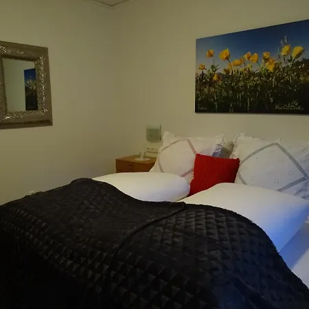 Sportpension Christina By Piaunddirk Konukevi 3*