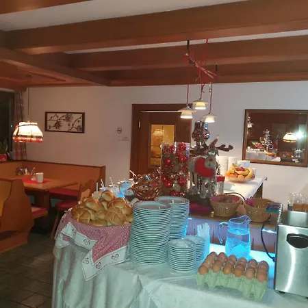 Guest house Sportpension Christina By Piaunddirk