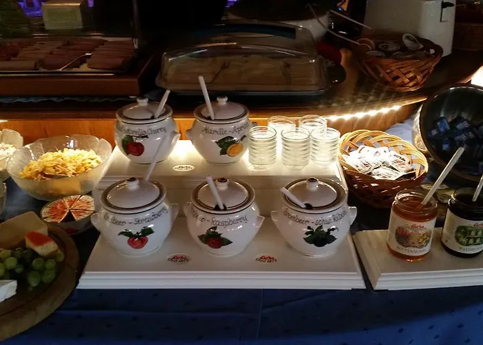 Sportpension Christina By Piaunddirk Gasthof Fügen