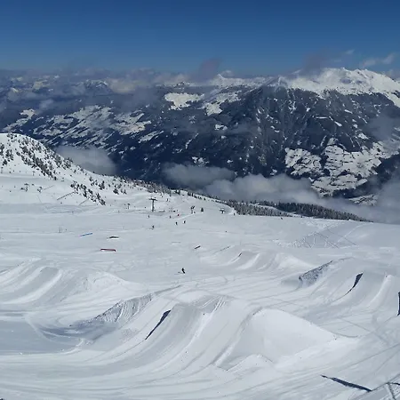 Sportpension Christina By Piaunddirk 招待所 3*